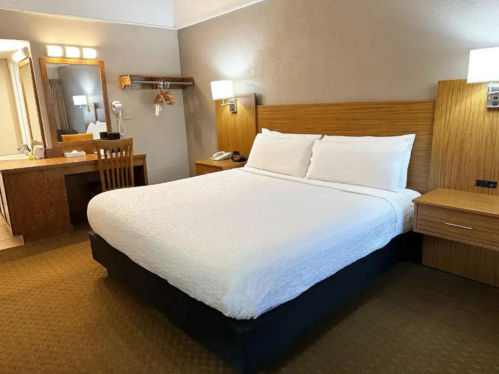 sidney james mountain lodge bedroom two