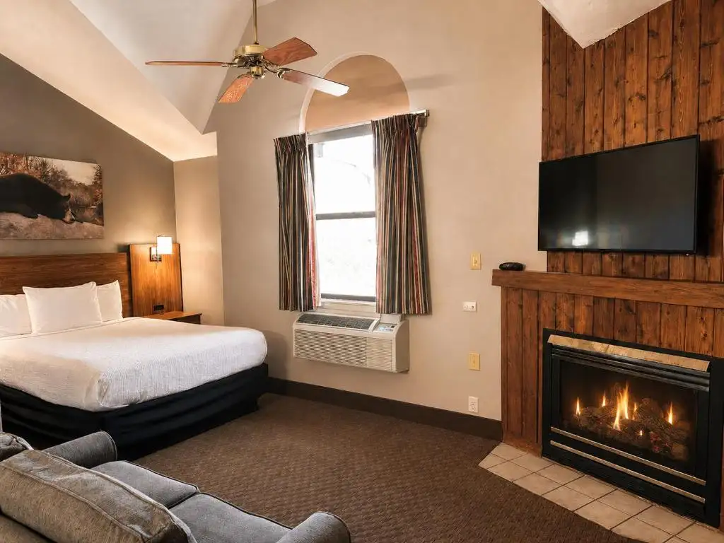 sidney james mountain lodge bedroom