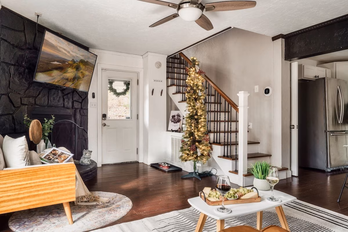 Outlander Couples Cottage living room view