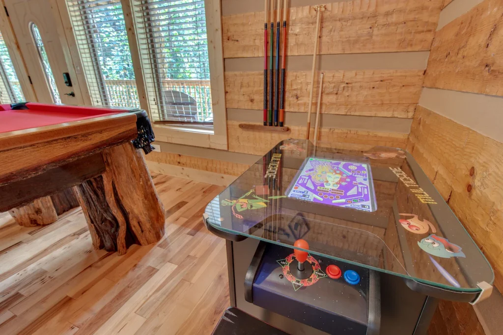 lover's cabin arcde game room
